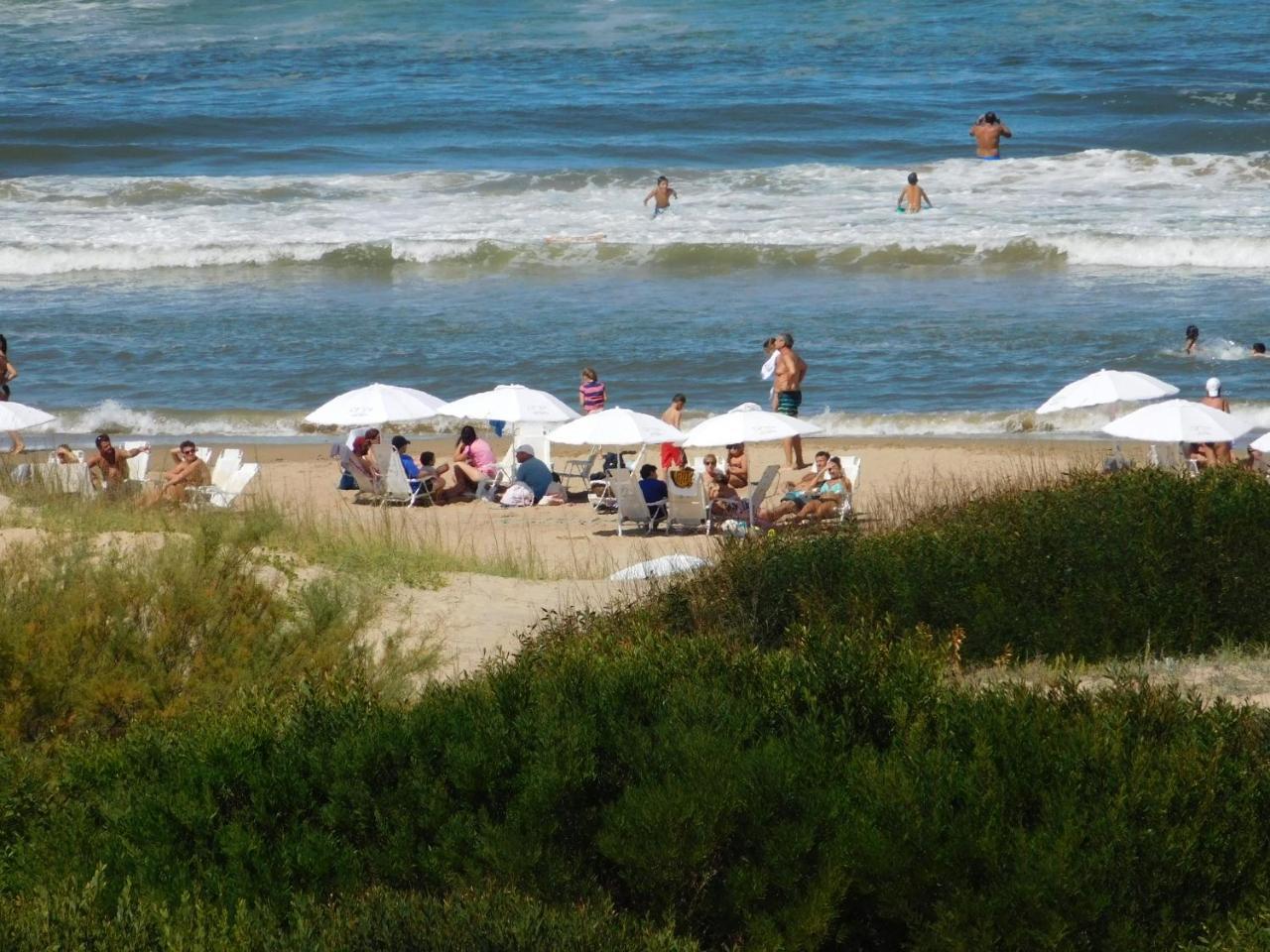Depto Frente Al Mar - Punta Del Este - Uruguay Esterno foto