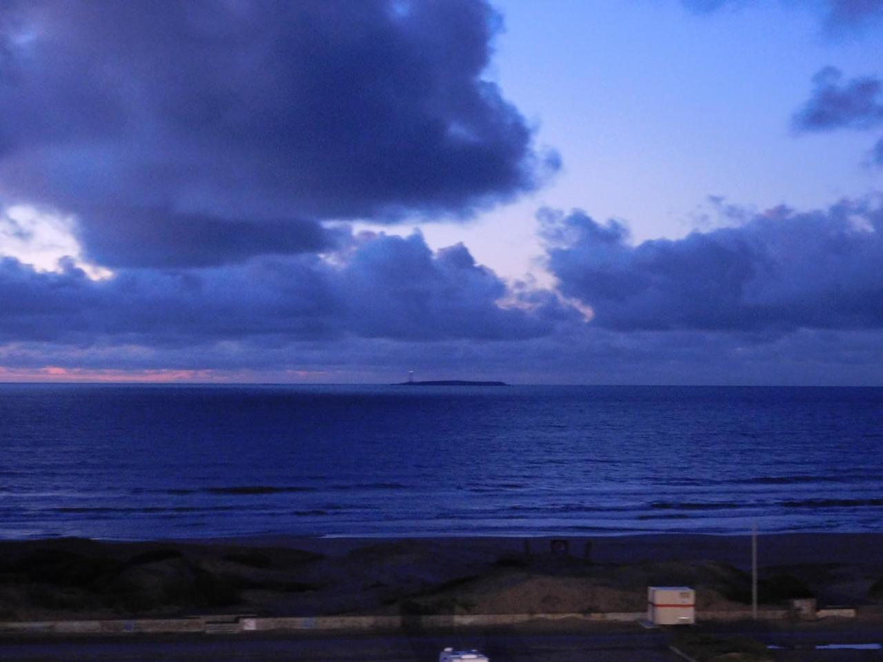 Depto Frente Al Mar - Punta Del Este - Uruguay Esterno foto