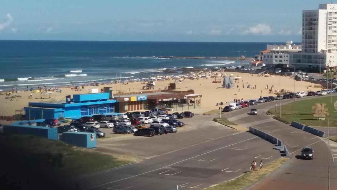 Depto Frente Al Mar - Punta Del Este - Uruguay Esterno foto