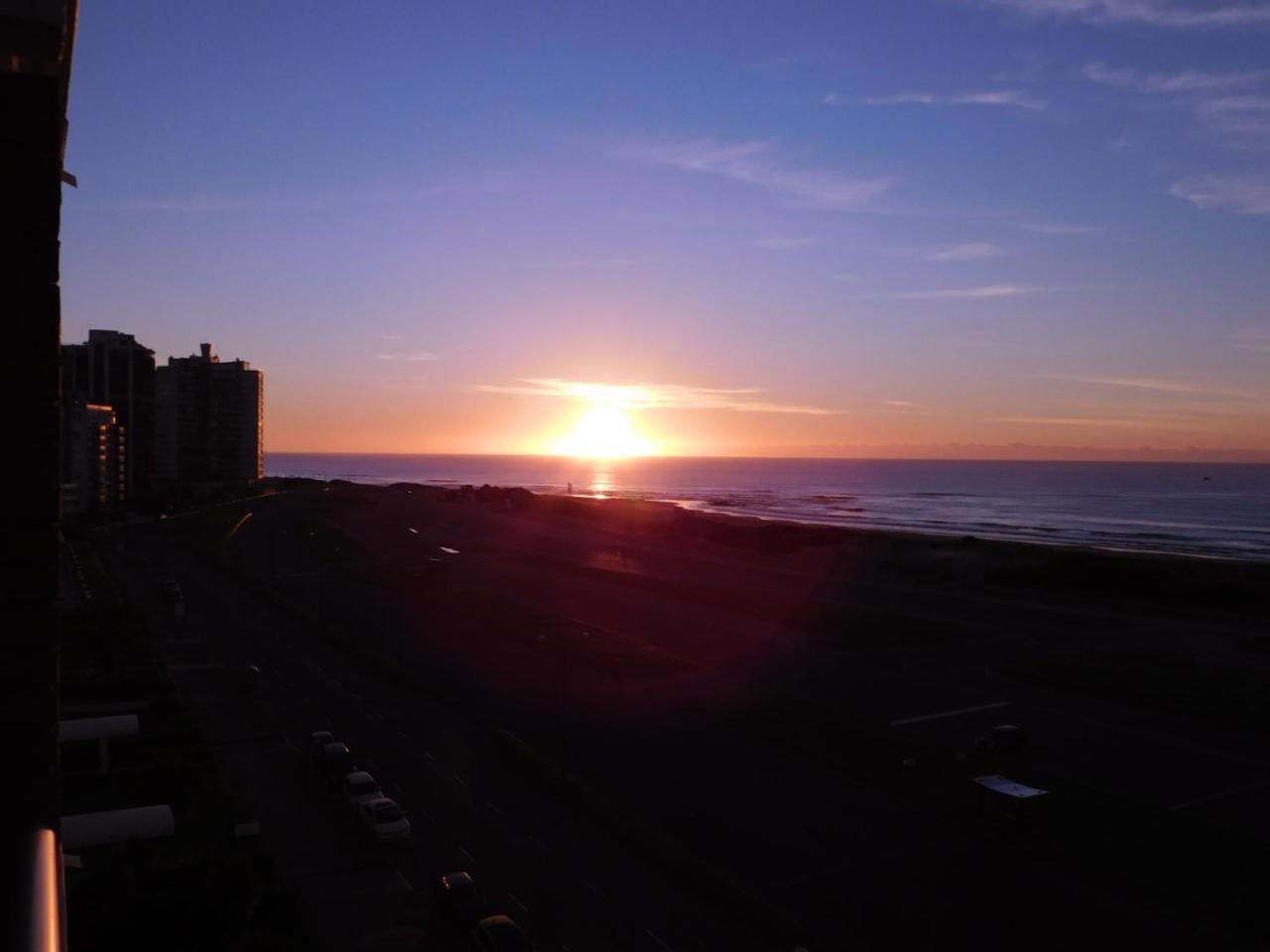 Depto Frente Al Mar - Punta Del Este - Uruguay Esterno foto